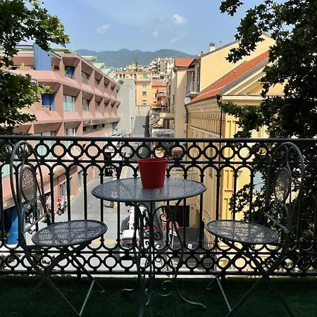 Apartment In The Heart Of *